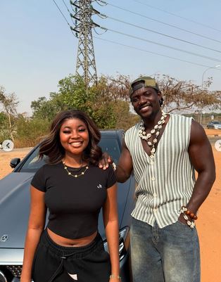 VeryDarkMan, Jojooflele