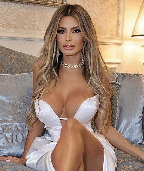 Jana&iacute;na Prazeres