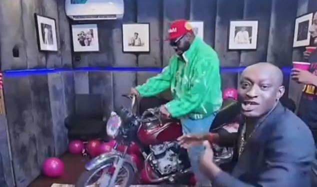 Carter Efe, Odumodublvck