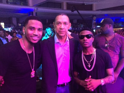 Trey songz with fans