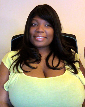 Lagos Lady with 'Embarrassingly' Huge Boobs Wants a Relationship....