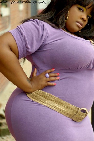 Fat Nigerian Lady Breaks Down After Her Friend Refused to Put Her on Weddin...