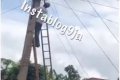 Shocking! IBEDC Staff Nearly Dies Of Electrocution After A Mistake By His Colleagues In Ogun (Video) 