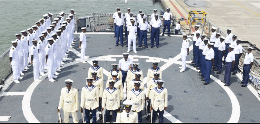 Panic As Naval Officers Combs Lagos Community For Attacked Officer’s Stolen Rifle