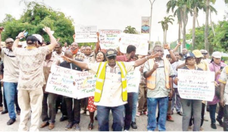 Ngige Hates ASUU, Responsible For Half-Pay – Lecturers Blow Hot