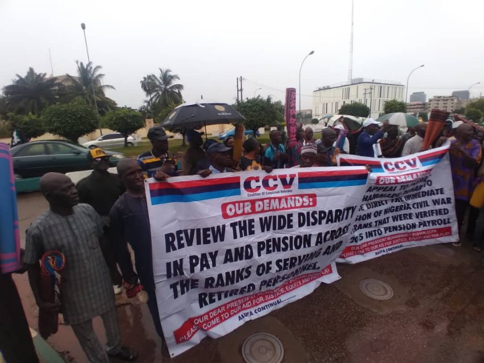 Retired Soldiers Storm Defence Ministry, Protest Unpaid Allowances