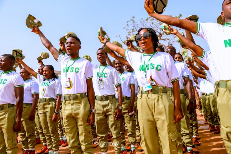 Governor Adds N10,000 Monthly Stipend to NYSC Members' Salary In His State thumbnail